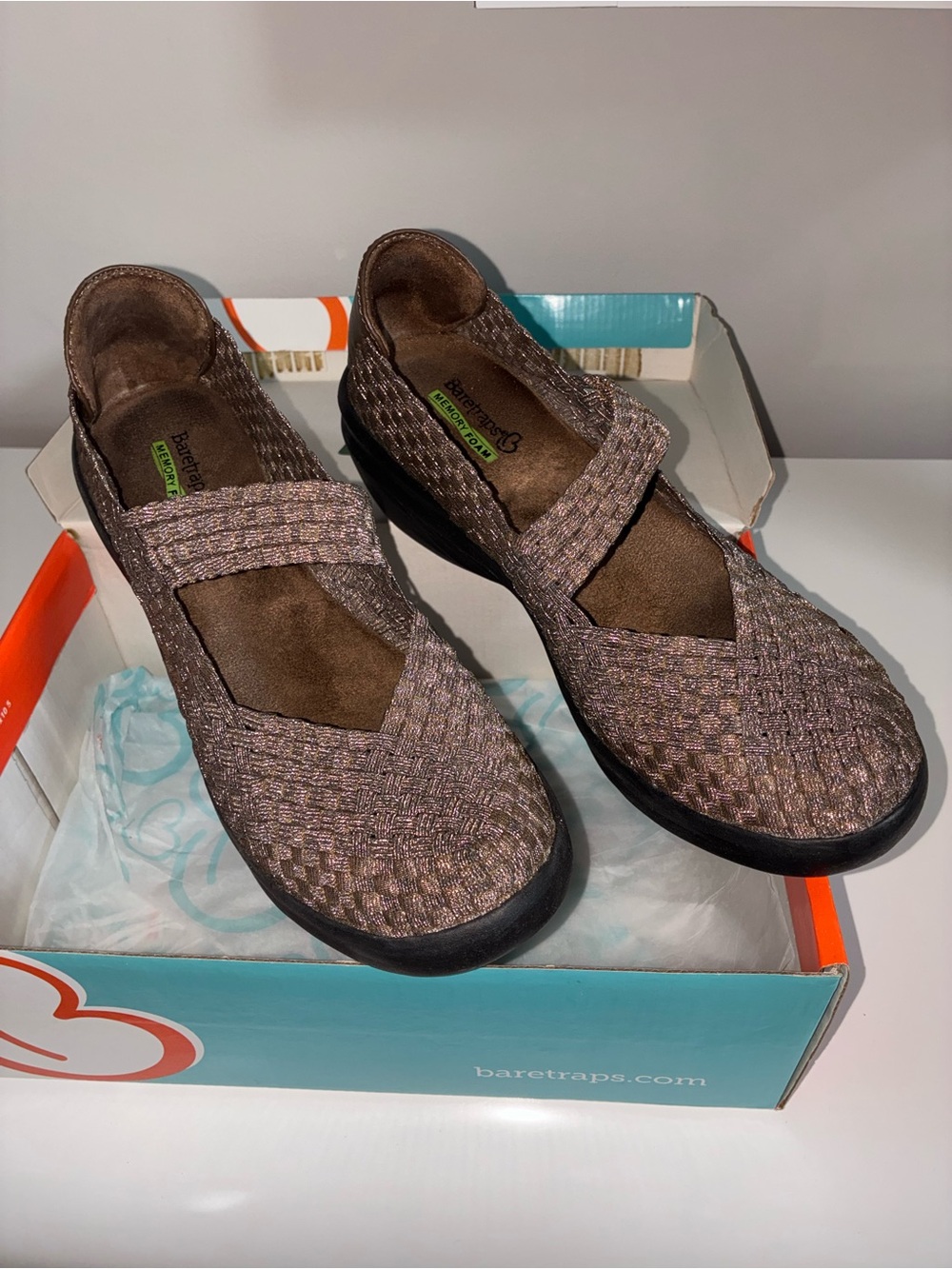 BareTraps Kassie Bronze Woven Mary Jane Style Slip-Ons - Size 9 - Excellent - Picture 2 of 6